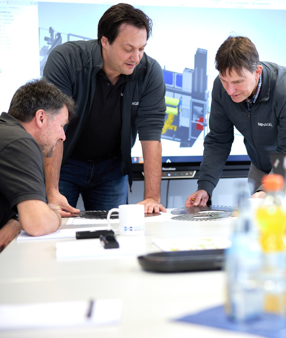 Mitarbeiterbesprechung bei Hagel Automation